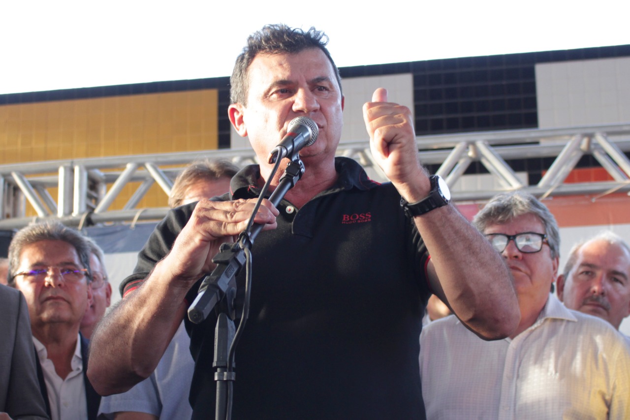 governador-em-queimadas-2.jpeg