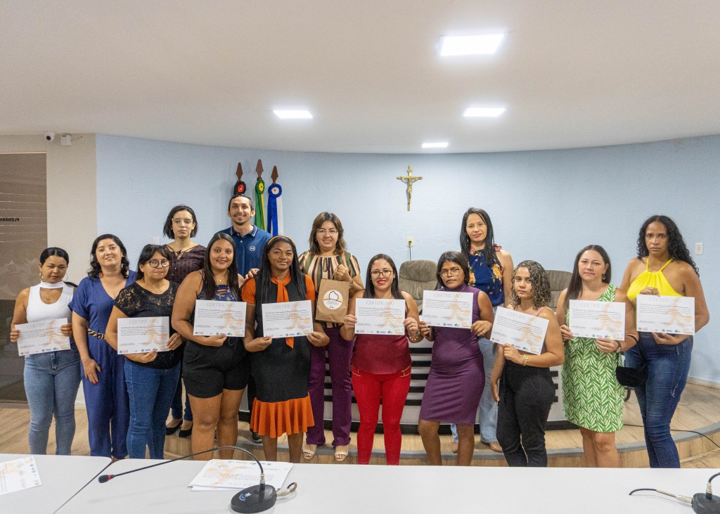 Serviço Qualifica entrega certificados de quatro cursos promovidos no 2º semestre de 2022