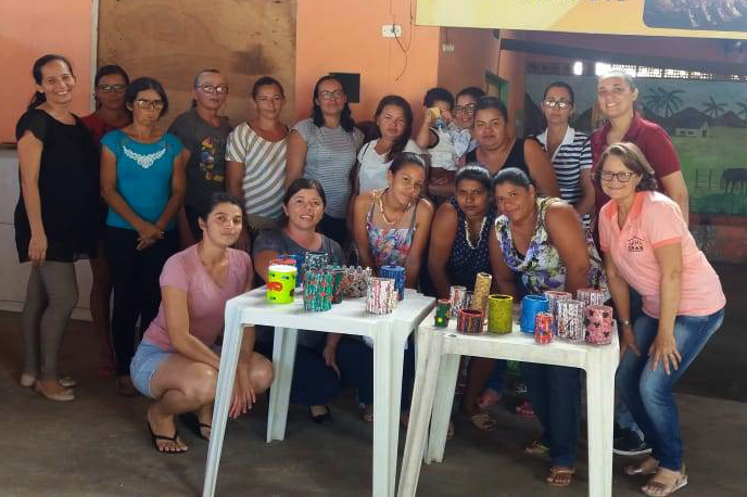 Acessuas Trabalho e GAPM ofertam oficina de artesanato para mulheres da zona rural