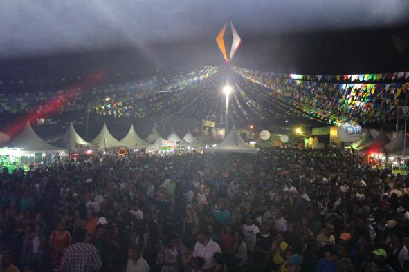 Forrozão Karkará finaliza primeiro fim de semana do São João da Tradição em alto estilo