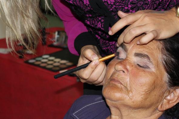Curso promovido pela SMDS mostra à mulher do campo a importância da maquiagem à sua autoestima