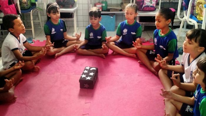 Alunos da rede pública municipal de ensino de Queimadas aprendem a lidar com suas emoções em sala de aula