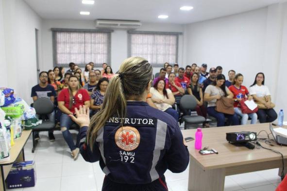 Samu\"s da região do Cariri e Coren-PB promovem capacitação de APH em Queimadas