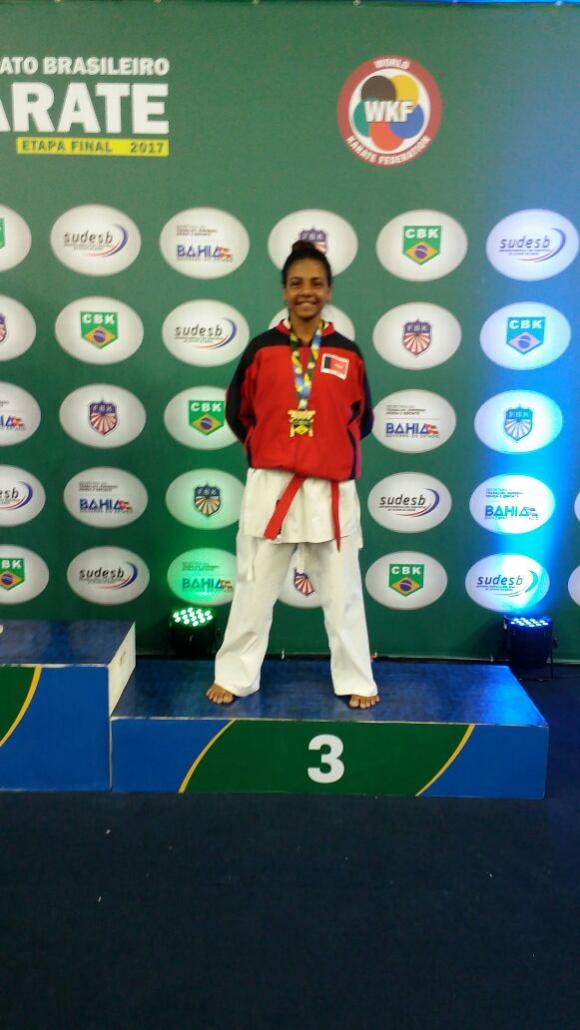 SMDS de Queimadas promove bazar beneficente para ajudar atleta que estará representando o município em campeonato internacional de Karatê