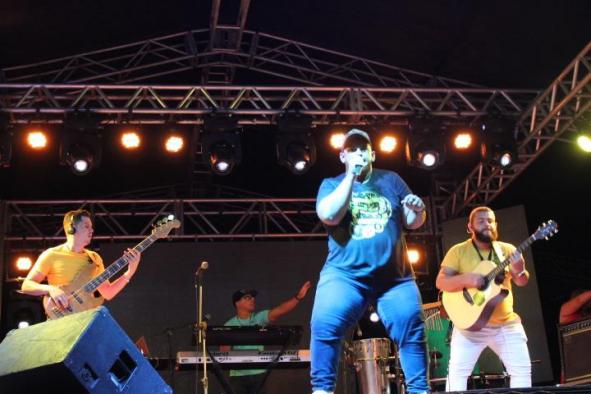 Gegê Bismarck e Forró Milhó abrem edição 2019 da Festa de Reis de Queimadas-PB nesta sexta-feira