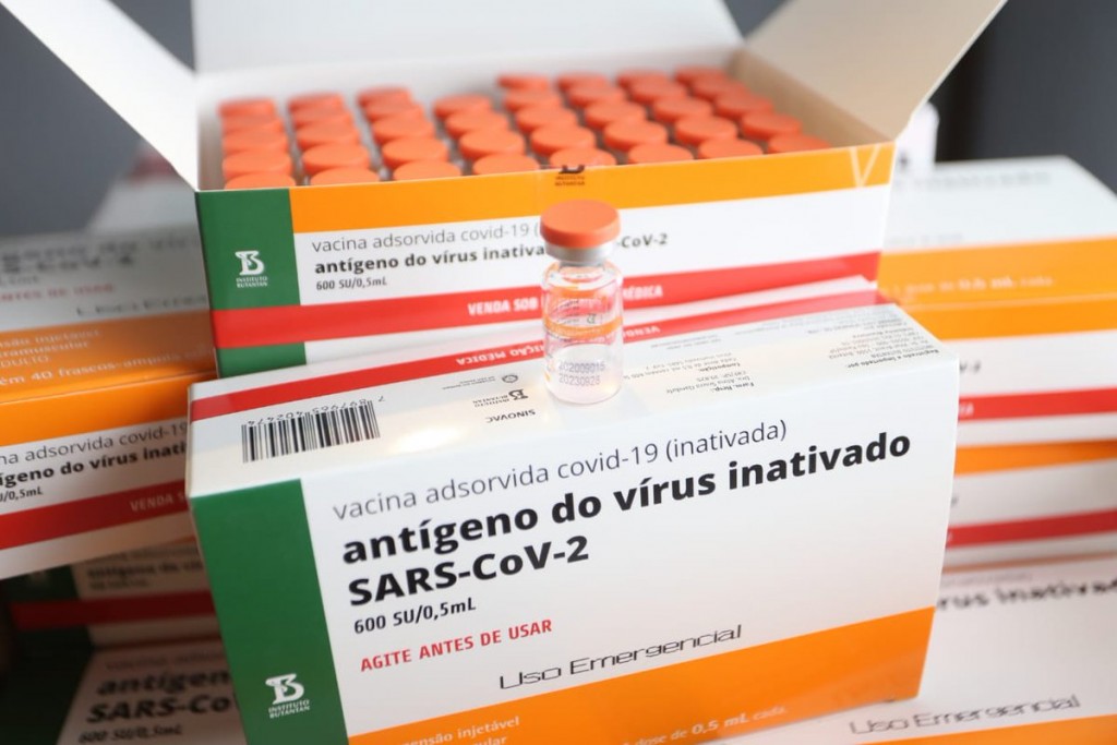 Queimadas recebe novas doses da vacina contra a covid-19