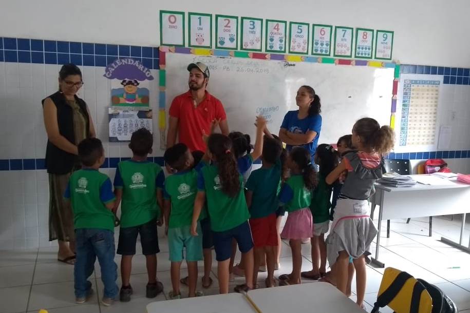 Secretaria de Agricultura e Meio ambiente desenvolve projeto de reciclagem com alunos da rede municipal de ensino