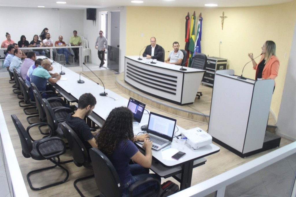 Audiência Pública esclareceu objetivos do projeto de Parceria Público-Privada para Iluminação Pública de Queimadas