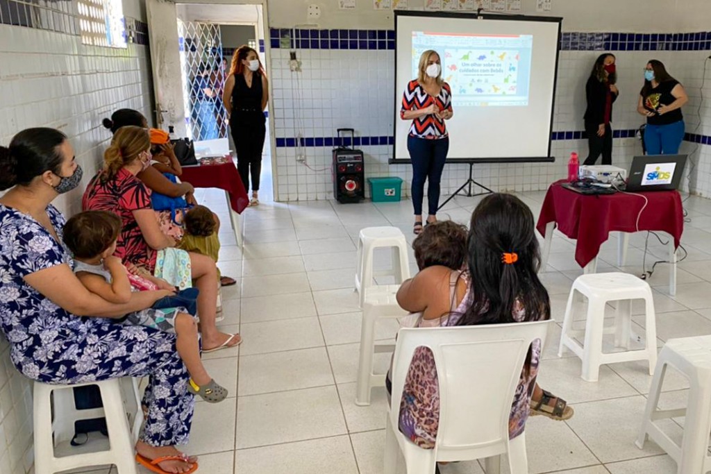 Prefeitura leva ciclo de palestras sobre a primeira infância para o Sítio Luna