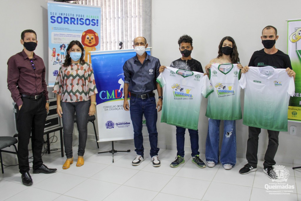 CMDCA realiza doação de materiais esportivos para o projeto Gol de Esperança