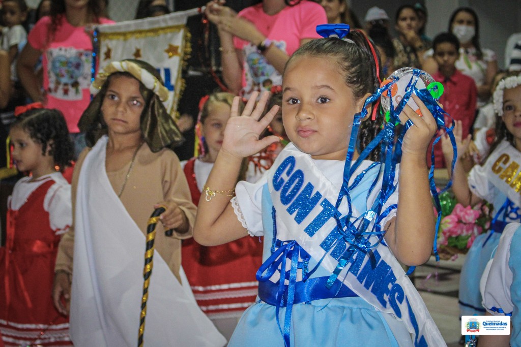 Abertura do Natal Encantado no Mercado Público foi marcado pela beleza do período natalino e das apresentações culturais
