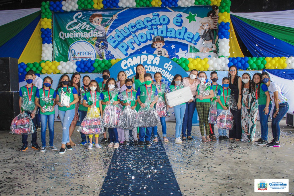 4ª Olimpíada do Conhecimento premia alunos destaques da rede municipal de ensino de Queimadas-PB