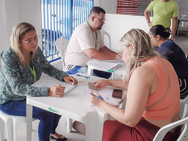 Programa Empreender PB realiza assinatura dos contratos de concessão de crédito para empreendedores do Mercado Público